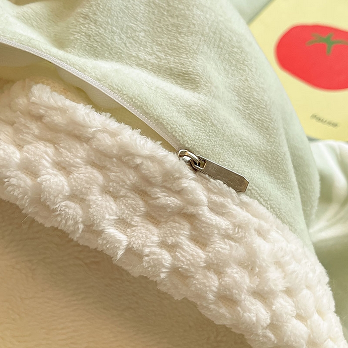 91家纺网 家纺一手货源 找家纺 琪格格纺织 2025新款全消光包边立体简约清新雕花绒四件套 雕花包边-花丛小鹿 绿