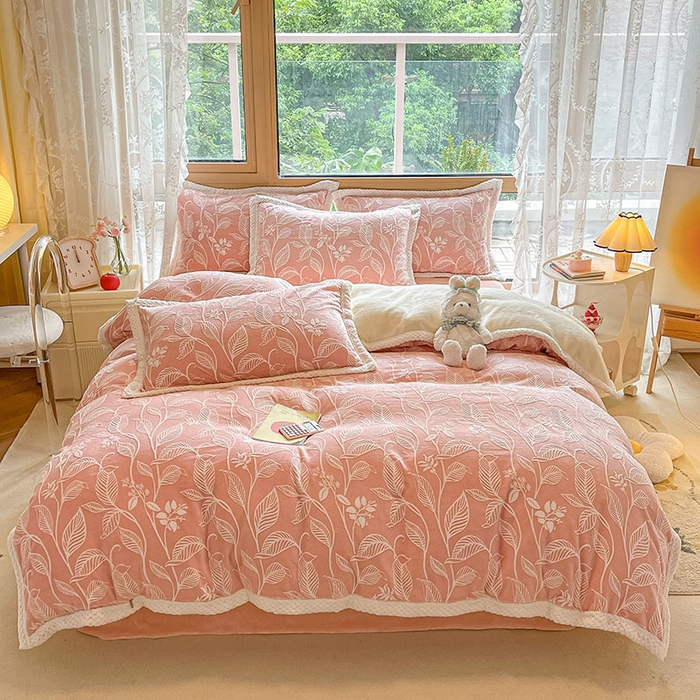 琪格格纺织 2025新款全消光包边立体简约清新雕花绒四件套 雕花包边-迪娅妮 粉玉