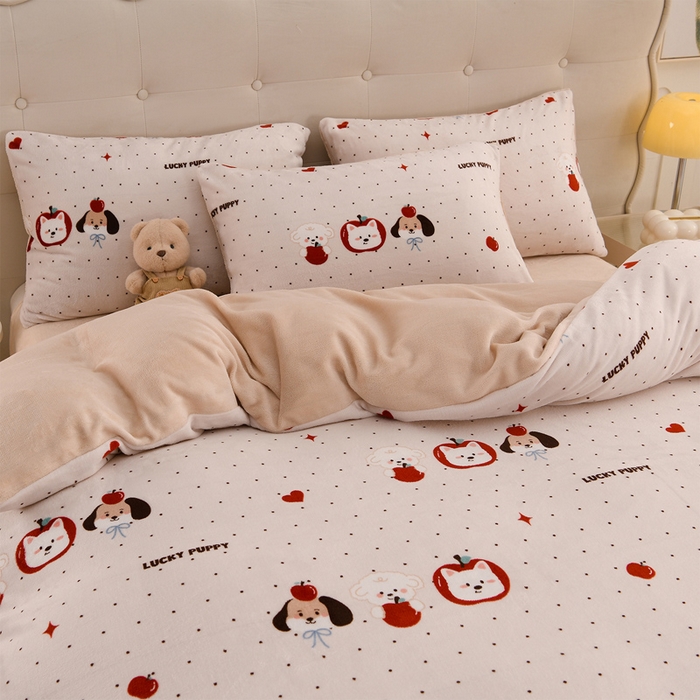 91家纺网 家纺一手货源 找家纺 千姿坊 2025新款A类牛奶绒印花四件套小清新款 17点点萌园