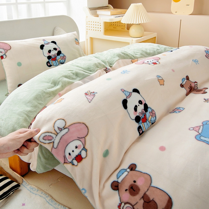 91家纺网 家纺一手货源 找家纺 鱼宝 2025新款牛奶绒可拆卸被套被芯幼儿园被子 卡卡乐园 黄