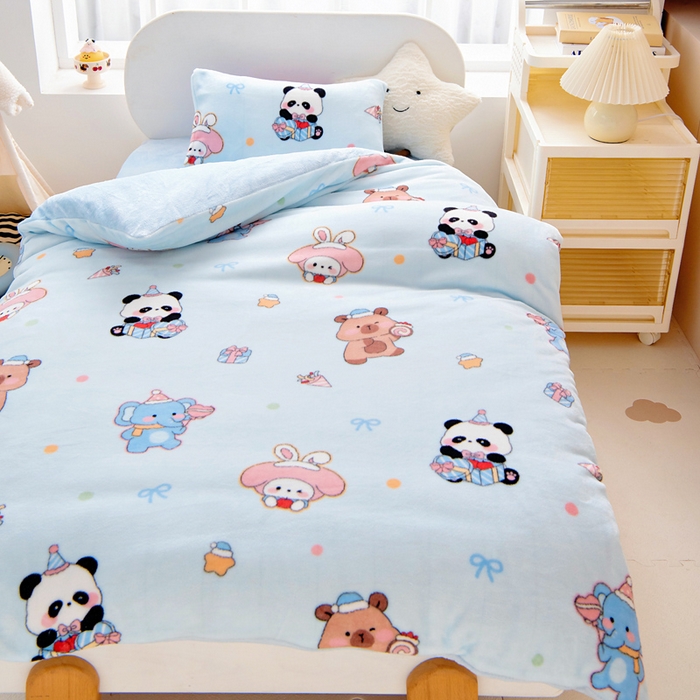 91家纺网 家纺一手货源 找家纺 鱼宝 2025新款牛奶绒可拆卸被套被芯幼儿园被子 卡卡乐园 蓝