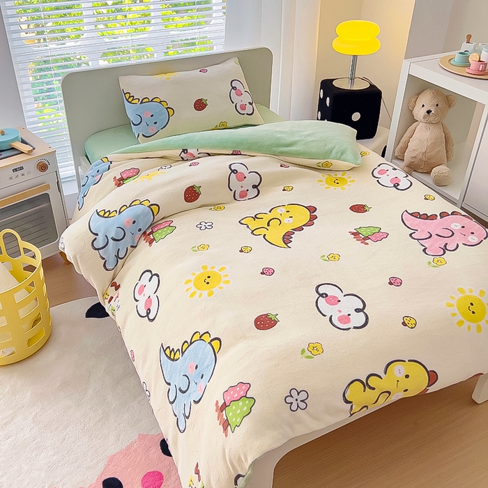 91家纺网 家纺一手货源 找家纺 鱼宝 2025新款牛奶绒可拆卸被套被芯幼儿园被子 恐龙宝宝