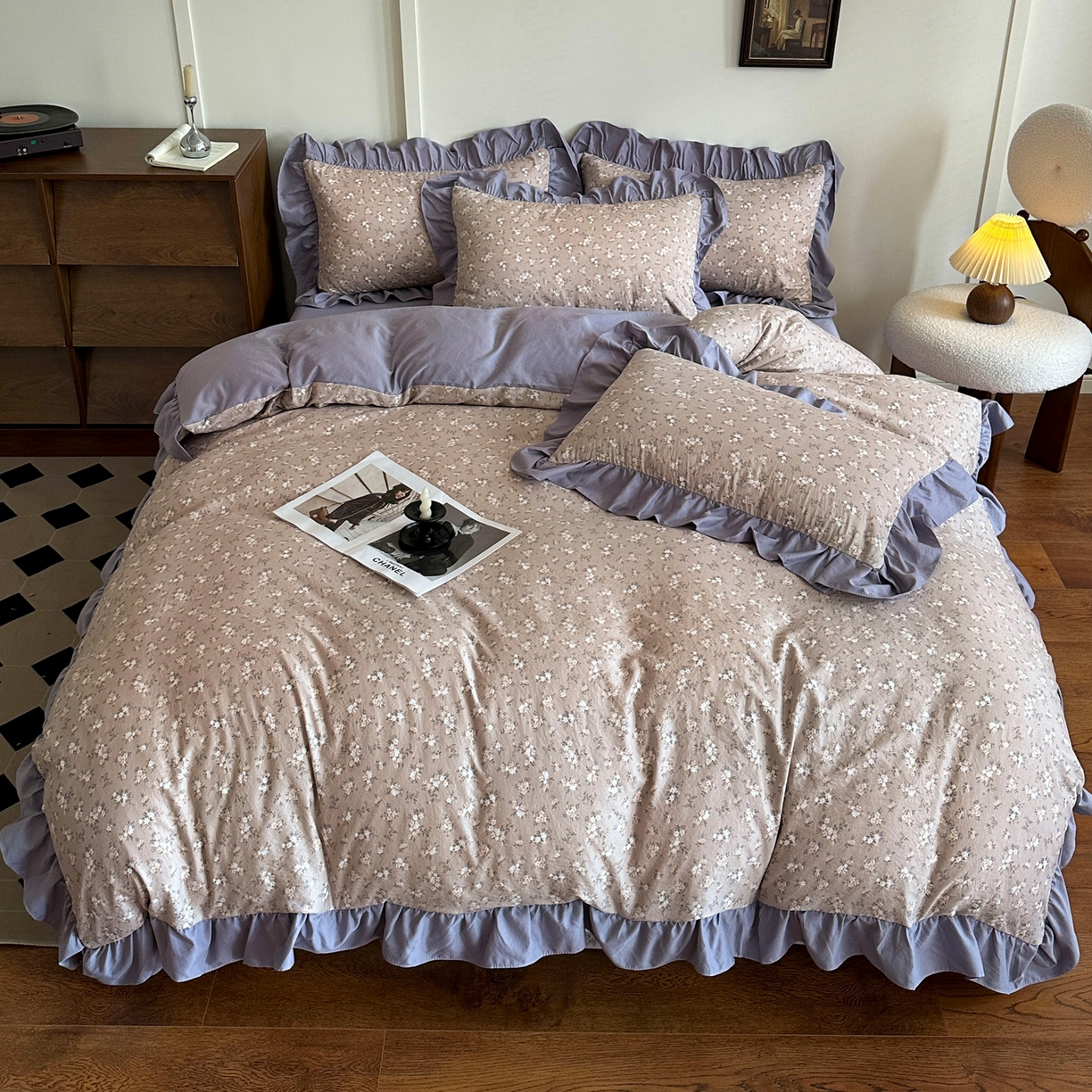 91家纺网 家纺一手货源 找家纺 梦莱斯 2025新款高克重云感棉四件套-花边款 浅褐疏影