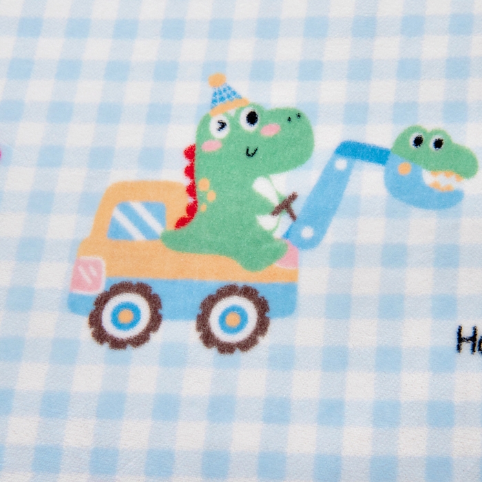 91家纺网 家纺一手货源 找家纺 鱼宝 2025新款牛奶绒可拆卸被套被芯幼儿园被子 恐龙车队