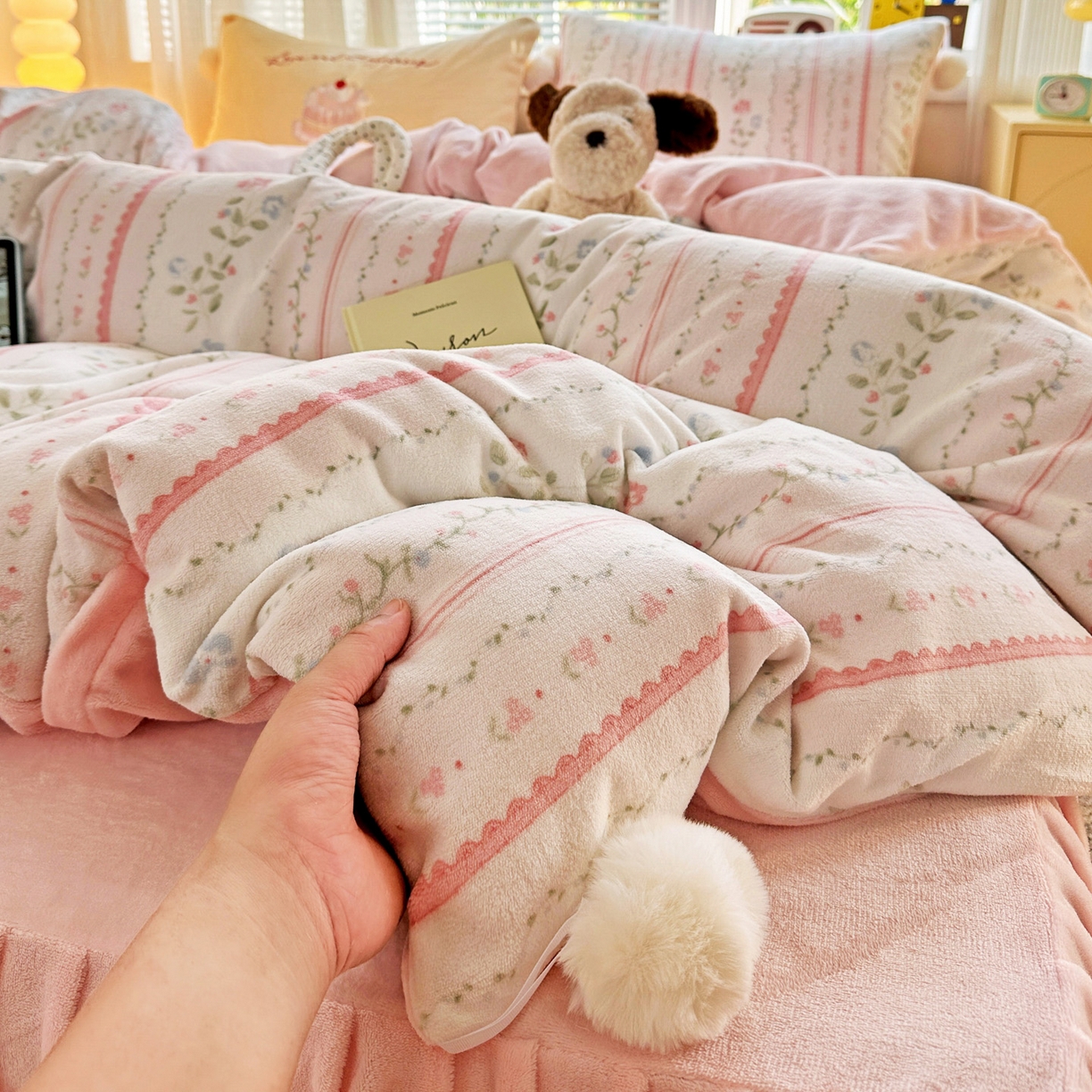 麦朵家居 2025新款高克重毛球绣花四件套印花牛奶绒四件套高克重宝宝绒床裙款四件套牛奶绒床笠兔绒三件套 曼琳粉