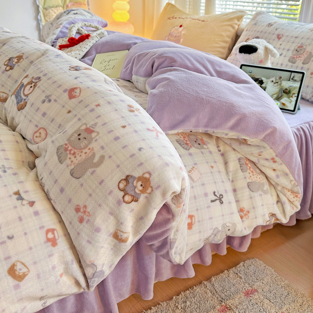 91家纺网 家纺一手货源 找家纺 麦朵家居 2025新款高克重毛球绣花四件套印花牛奶绒四件套高克重宝宝绒床裙款四件套牛奶绒床笠兔绒三件套 小象乐园