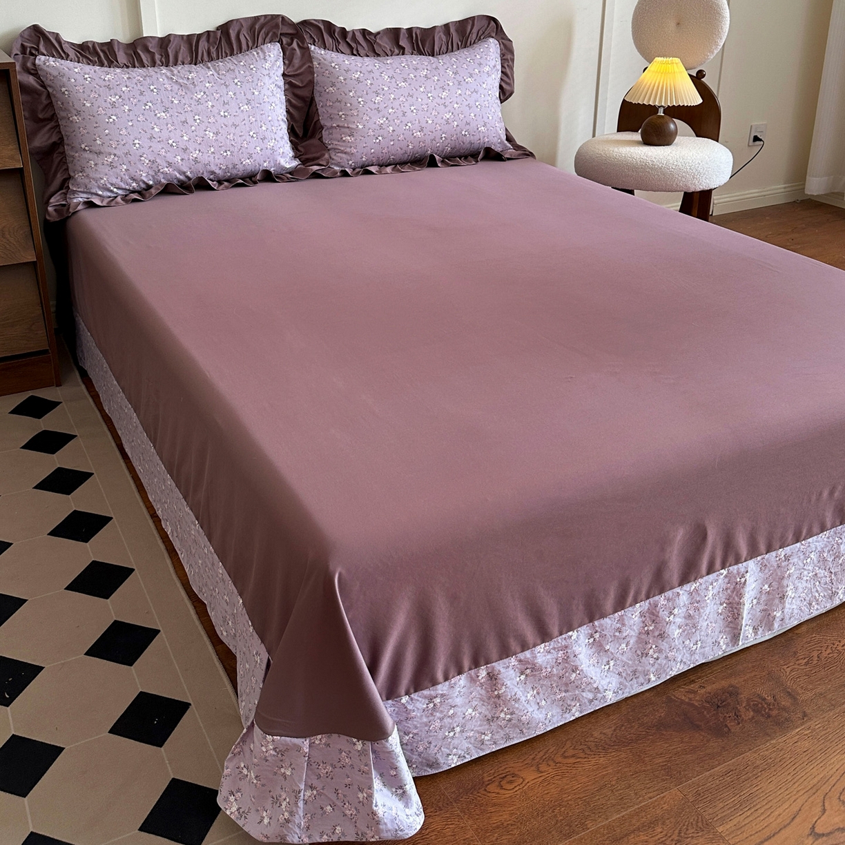 91家纺网 家纺一手货源 找家纺 梦莱斯 2025新款高克重云感棉四件套-花边款 柔紫花绪