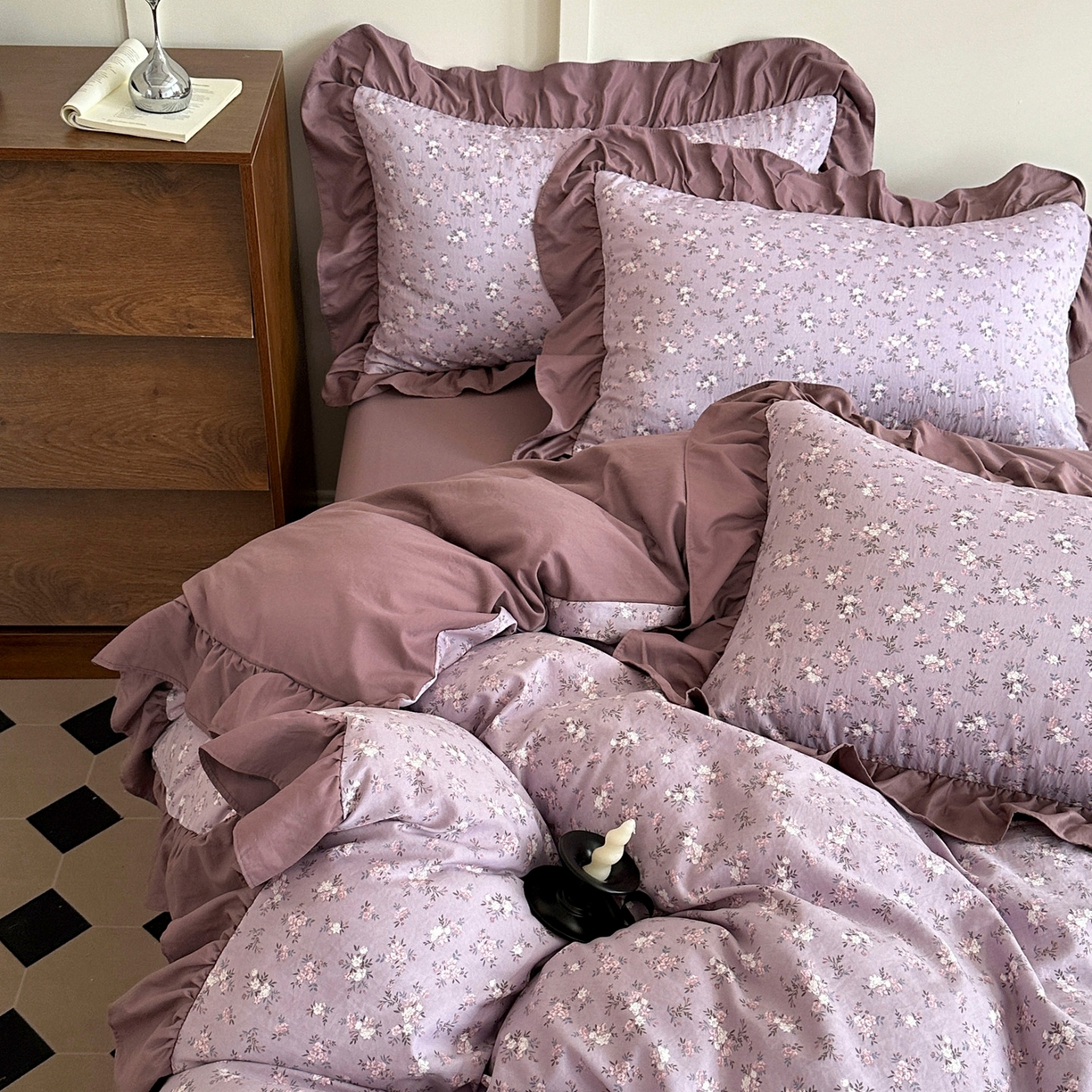 91家纺网 家纺一手货源 找家纺 梦莱斯 2025新款高克重云感棉四件套-花边款 柔紫花绪