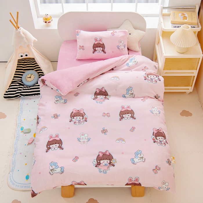 91家纺网 家纺一手货源 找家纺 鱼宝 2025新款牛奶绒可拆卸被套被芯幼儿园被子 魔法公主