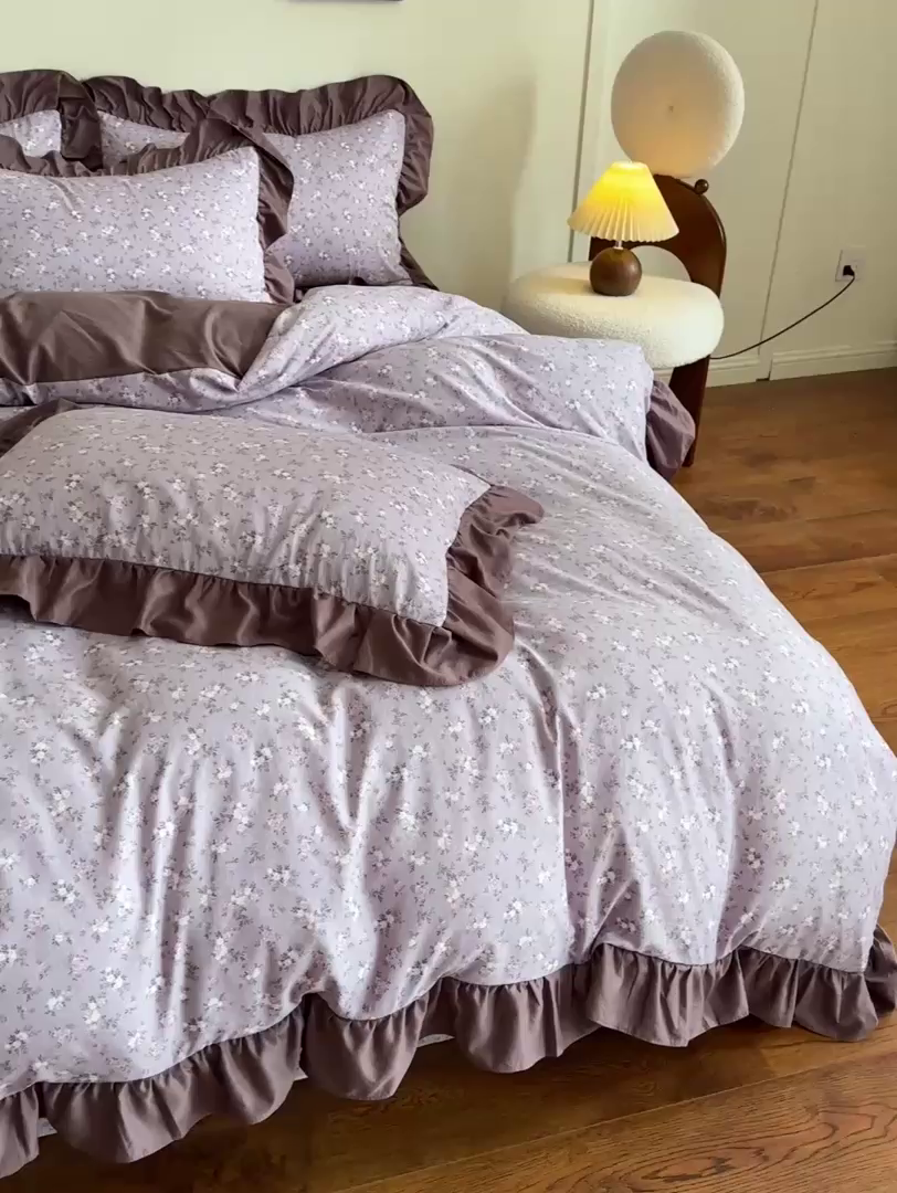 91家纺网 家纺一手货源 找家纺 梦莱斯 2025新款高克重云感棉四件套-花边款 柔紫花绪
