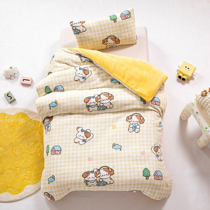 91家纺网 家纺一手货源 找家纺 鱼宝 2025新款牛奶绒可拆卸被套被芯幼儿园被子 糯米狗