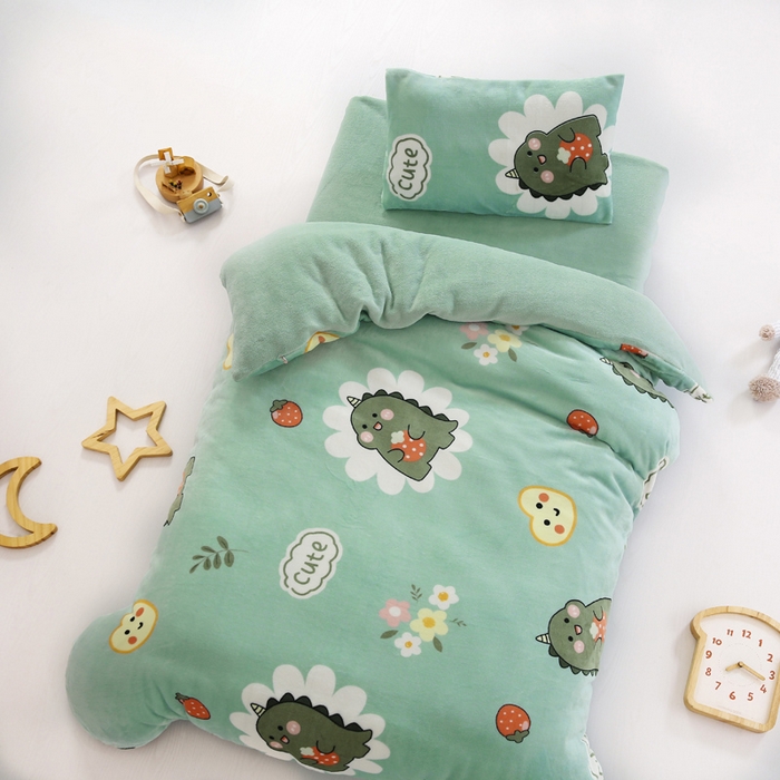 91家纺网 家纺一手货源 找家纺 鱼宝 2025新款牛奶绒可拆卸被套被芯幼儿园被子 睡梦龙