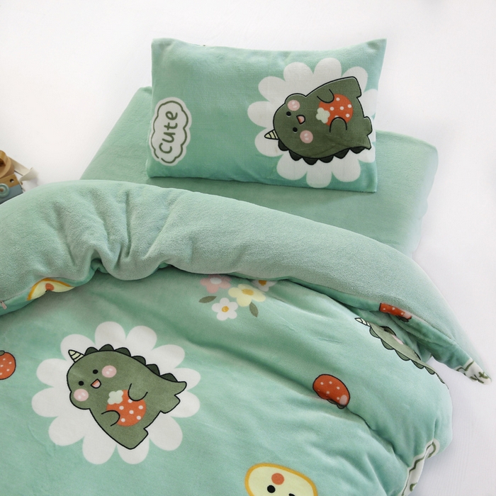 91家纺网 家纺一手货源 找家纺 鱼宝 2025新款牛奶绒可拆卸被套被芯幼儿园被子 睡梦龙