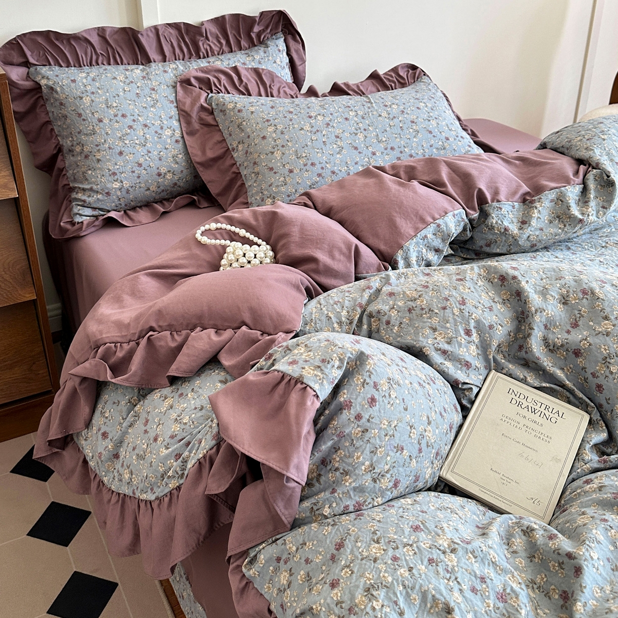 91家纺网 家纺一手货源 找家纺 梦莱斯 2025新款高克重云感棉四件套-花边款 紫雾漫花