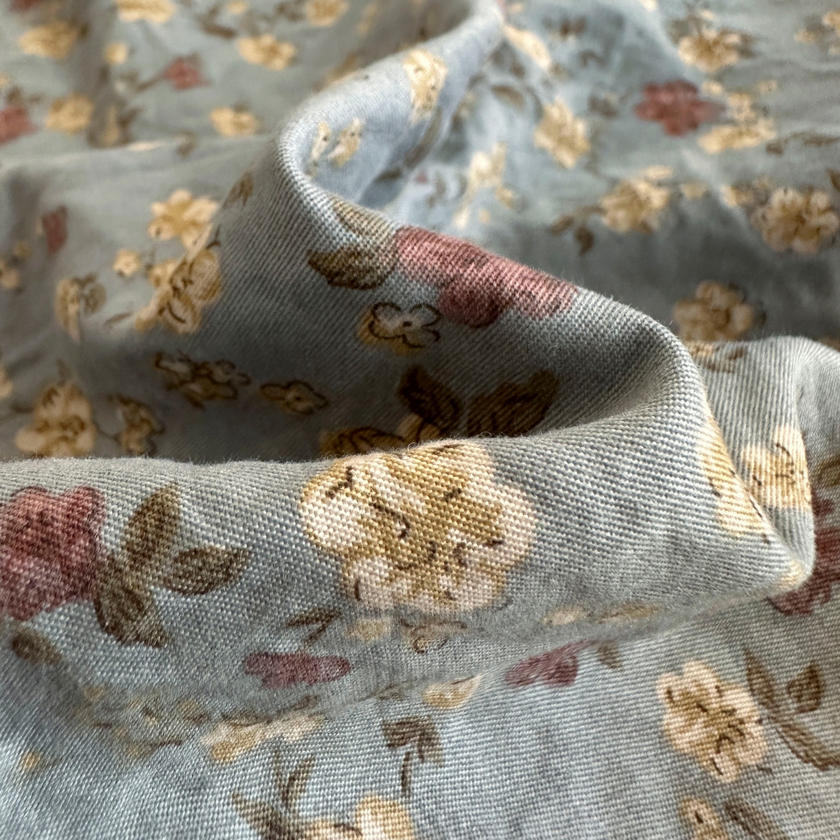 91家纺网 家纺一手货源 找家纺 梦莱斯 2025新款高克重云感棉四件套-花边款 紫雾漫花