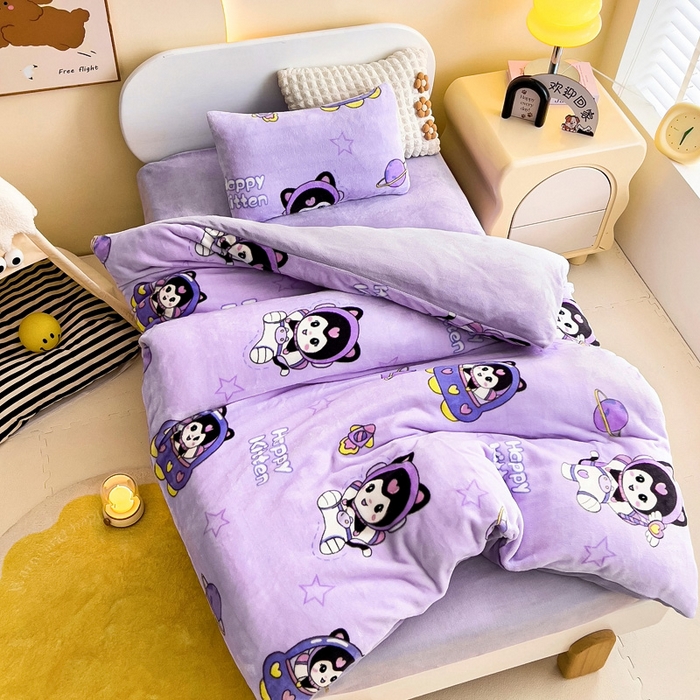 91家纺网 家纺一手货源 找家纺 鱼宝 2025新款牛奶绒可拆卸被套被芯幼儿园被子 甜美星际