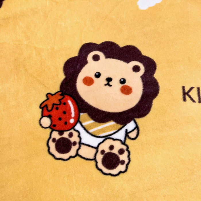 91家纺网 家纺一手货源 找家纺 鱼宝 2025新款牛奶绒可拆卸被套被芯幼儿园被子 小狮子