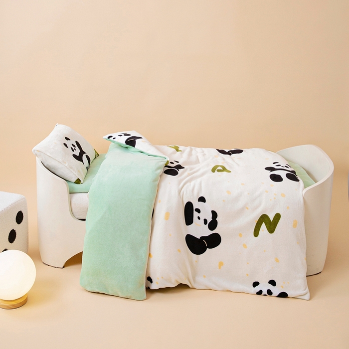 91家纺网 家纺一手货源 找家纺 鱼宝 2025新款牛奶绒可拆卸被套被芯幼儿园被子 小熊猫