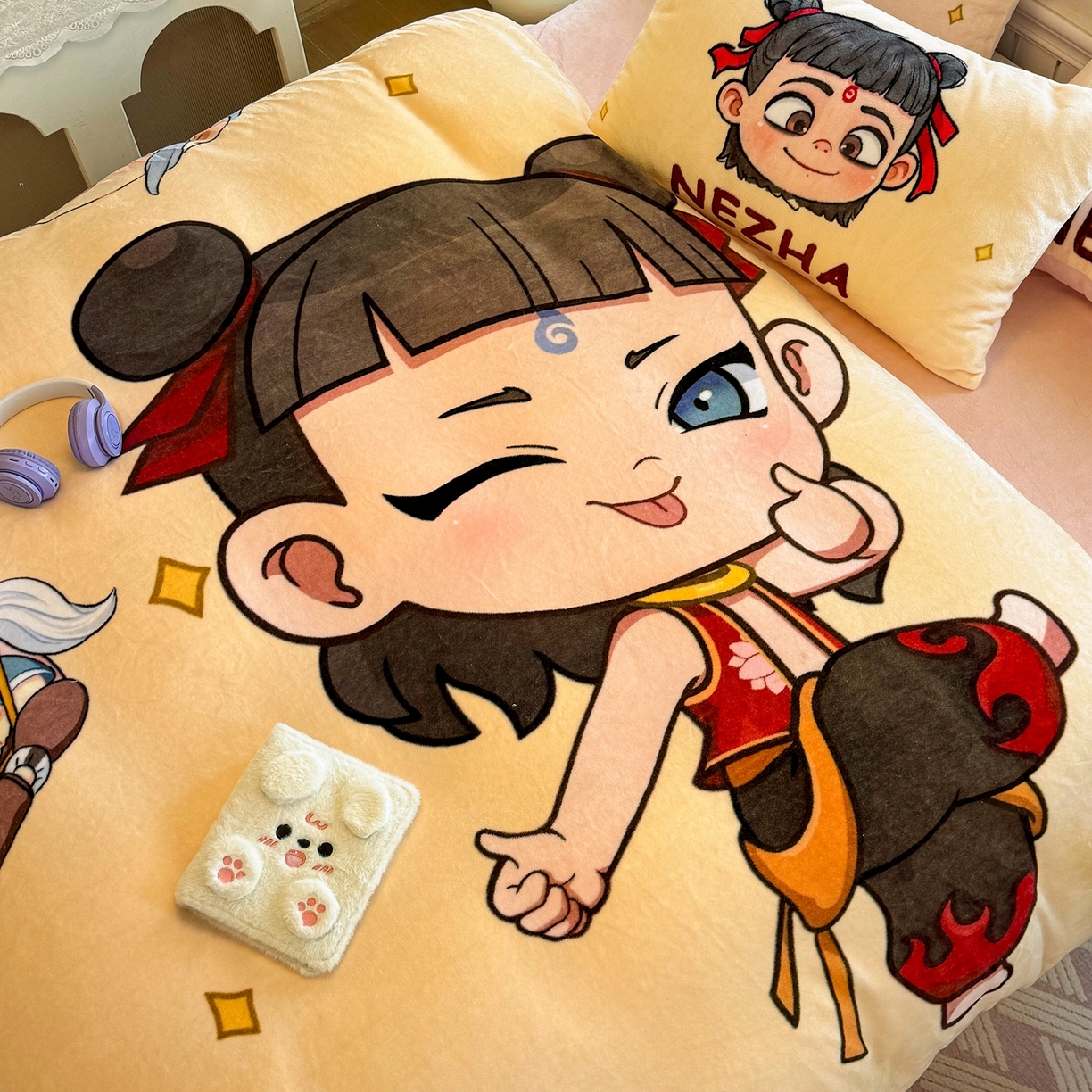 91家纺网 家纺一手货源 找家纺 馨语家居 2025新款直播热款高克重保暖卡通牛奶绒印花四件套 少年哪吒