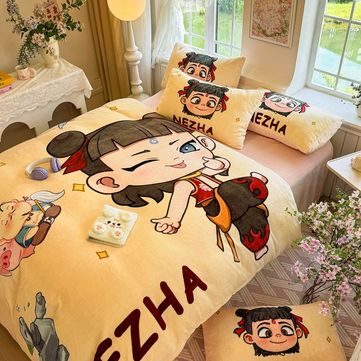 91家纺网 家纺一手货源 找家纺 馨语家居 2025新款直播热款高克重保暖卡通牛奶绒印花四件套 少年哪吒