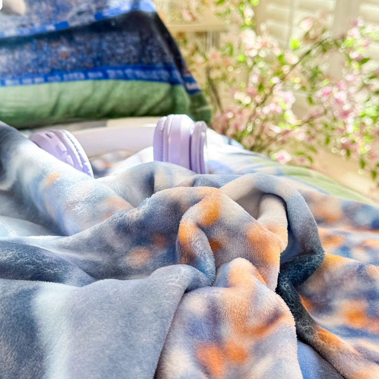 91家纺网 家纺一手货源 找家纺 馨语家居 2025新款直播热款高克重保暖卡通牛奶绒印花四件套 南通狼