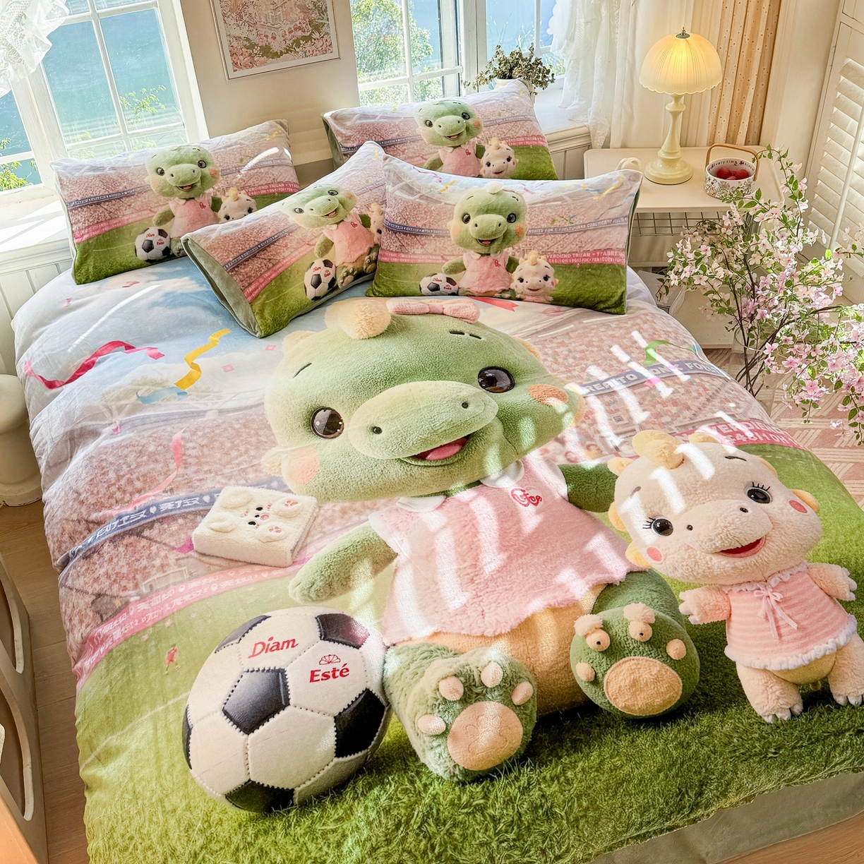 91家纺网 家纺一手货源 找家纺 馨语家居 2025新款直播热款高克重保暖卡通牛奶绒印花四件套 恐龙球队