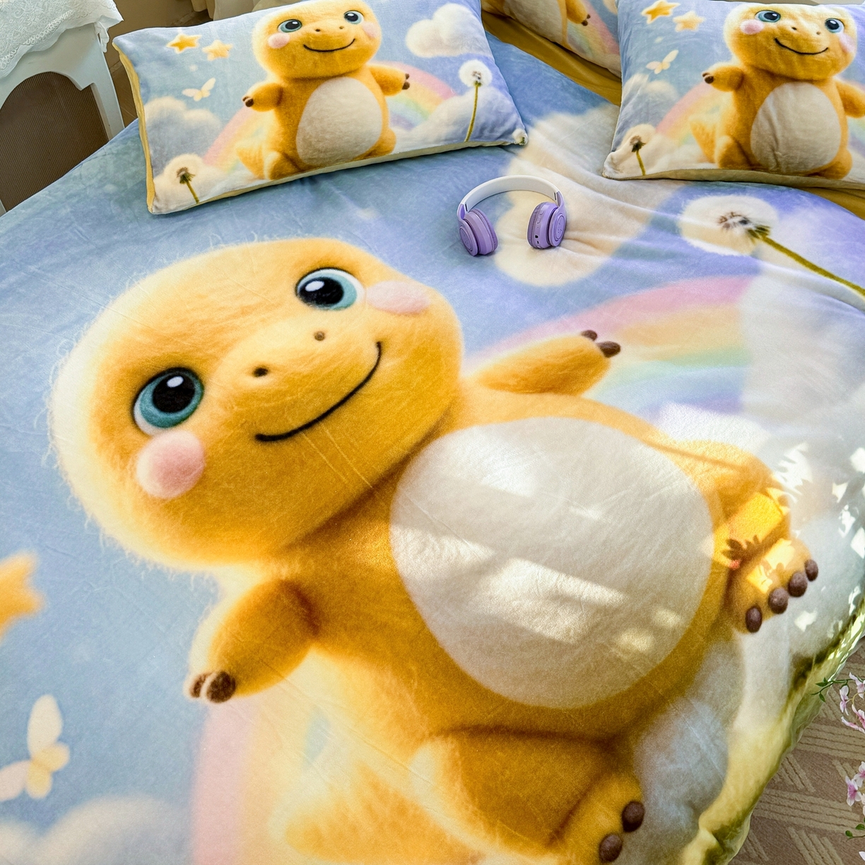 91家纺网 家纺一手货源 找家纺 馨语家居 2025新款直播热款高克重保暖卡通牛奶绒印花四件套 小奶龙