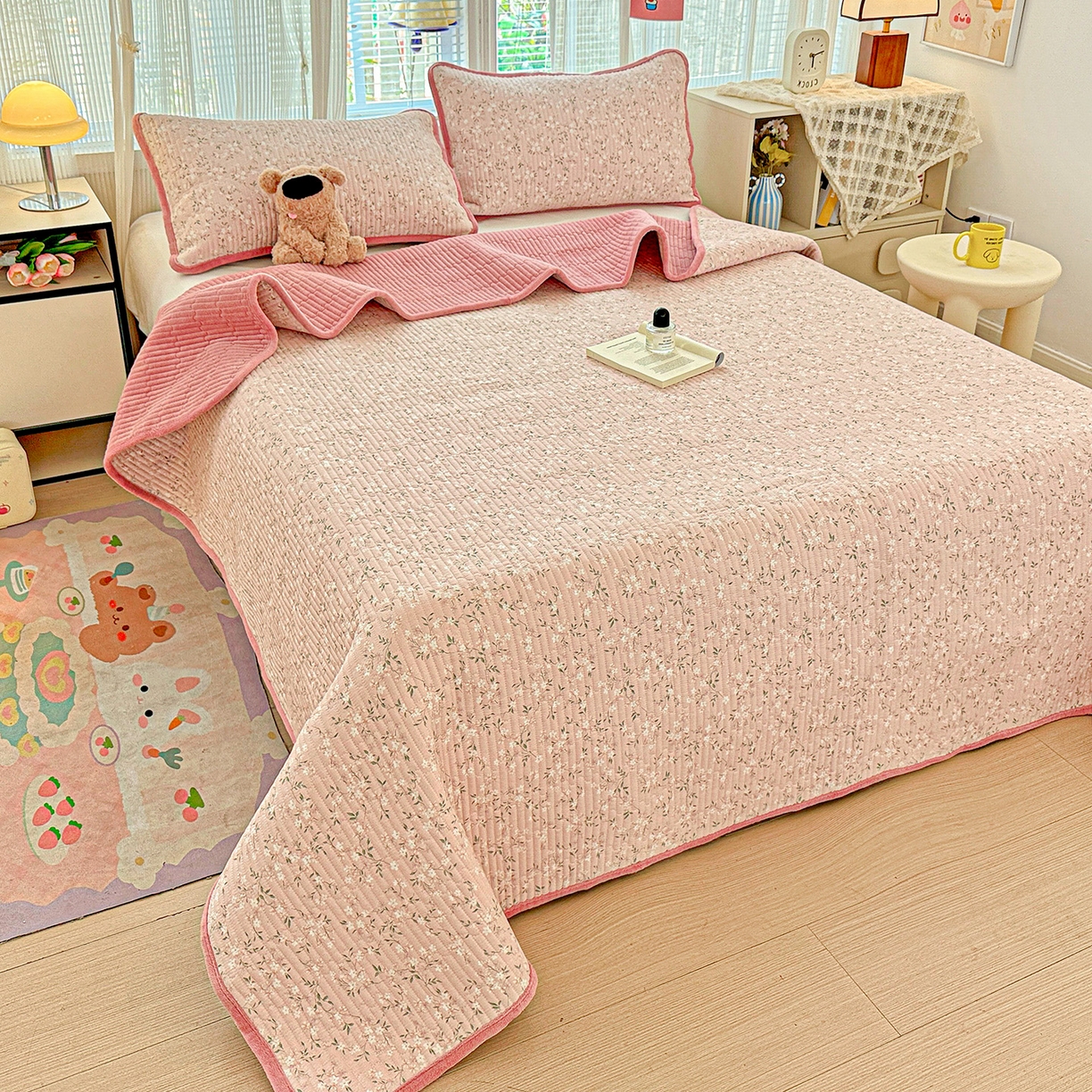 91家纺网 家纺一手货源 找家纺 恒尚居 2025新款全棉牛奶绒床盖四季可用纯棉夹棉床单床褥垫三件套-秋冬款系列三 樱花灿灿【A纯棉-B牛奶绒】