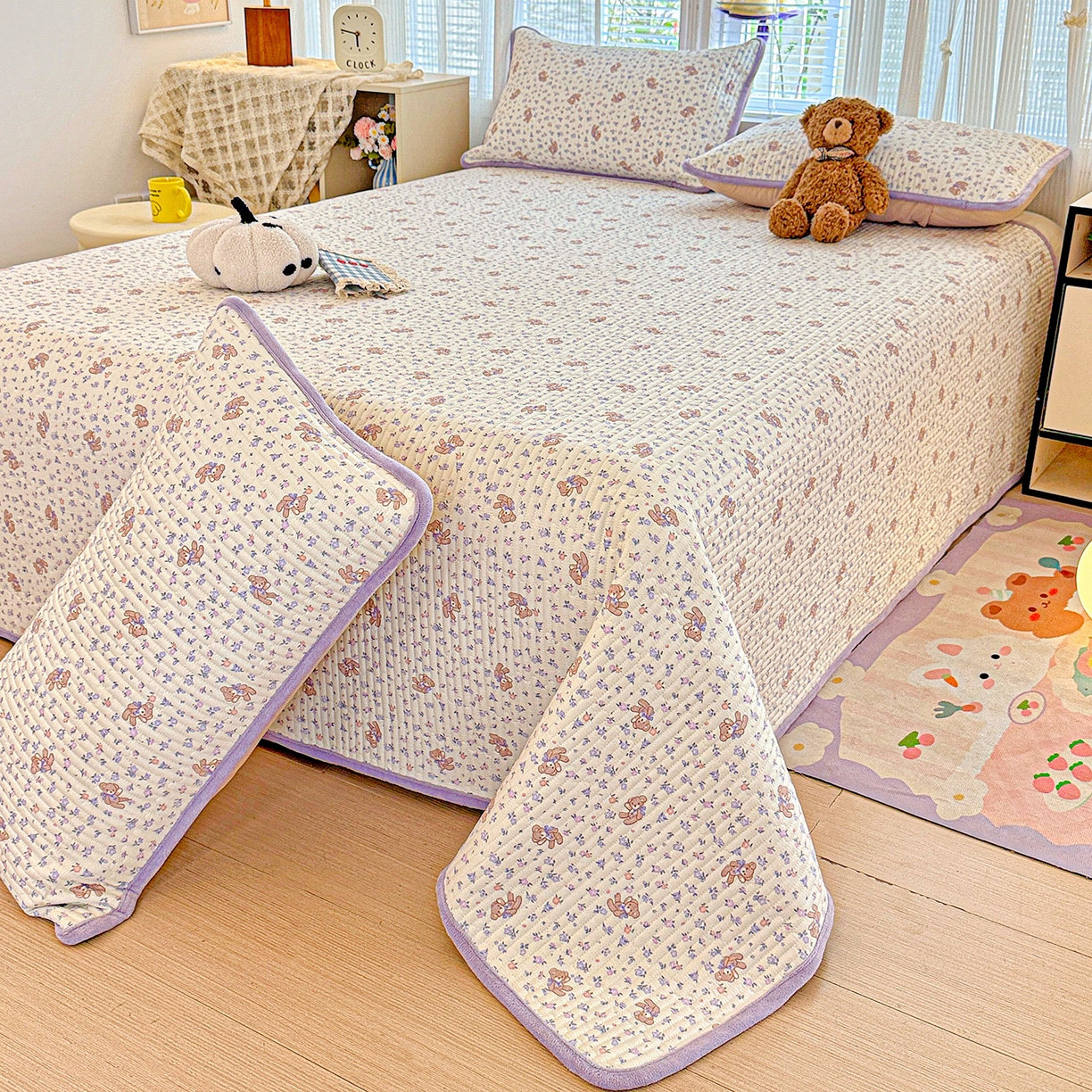 91家纺网 家纺一手货源 找家纺 恒尚居 2025新款全棉牛奶绒床盖四季可用纯棉夹棉床单床褥垫三件套-秋冬款系列三 清茶小熊【A纯棉-B牛奶绒】