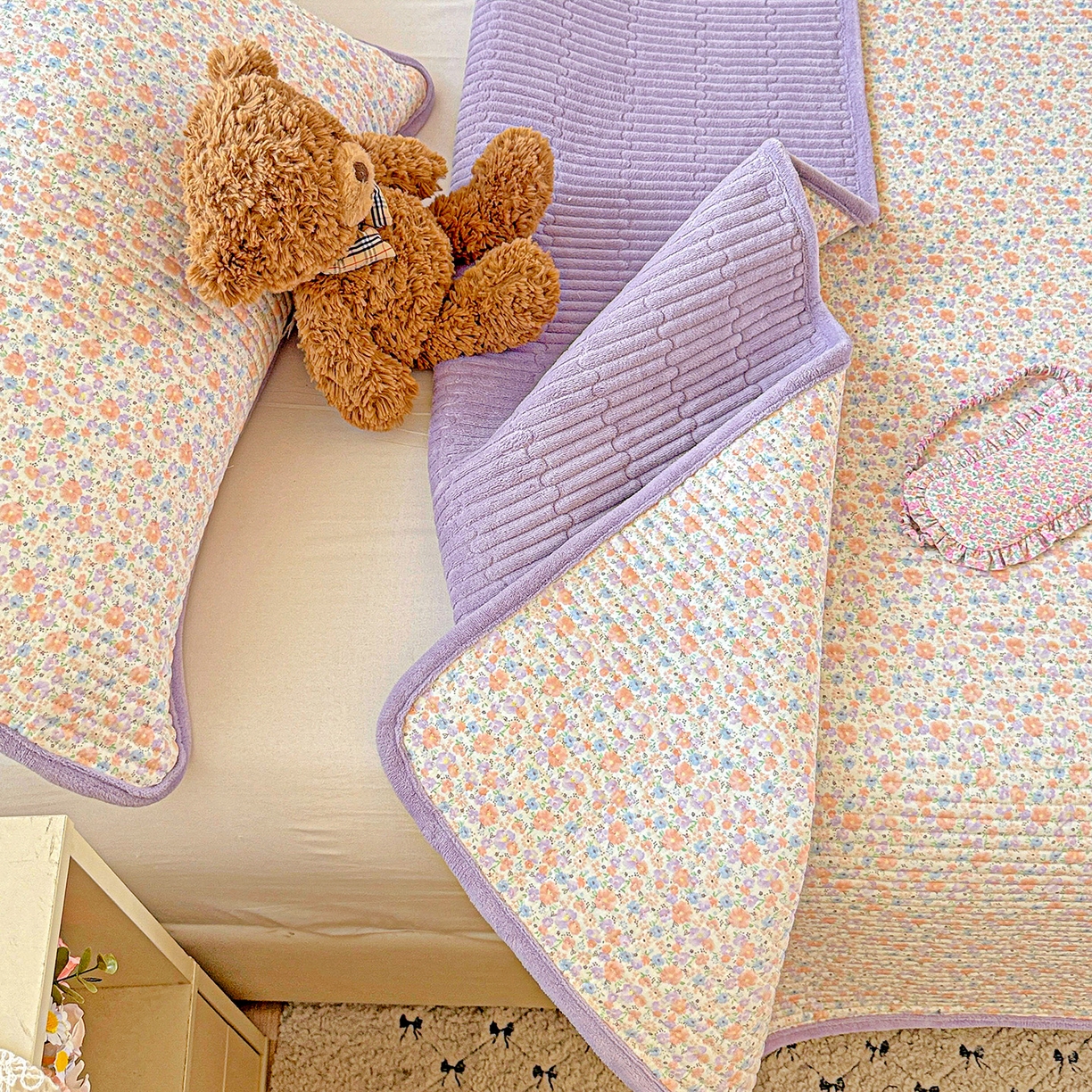 91家纺网 家纺一手货源 找家纺 恒尚居 2025新款全棉牛奶绒床盖四季可用纯棉夹棉床单床褥垫三件套-秋冬款系列三 初梦【A纯棉-B牛奶绒】