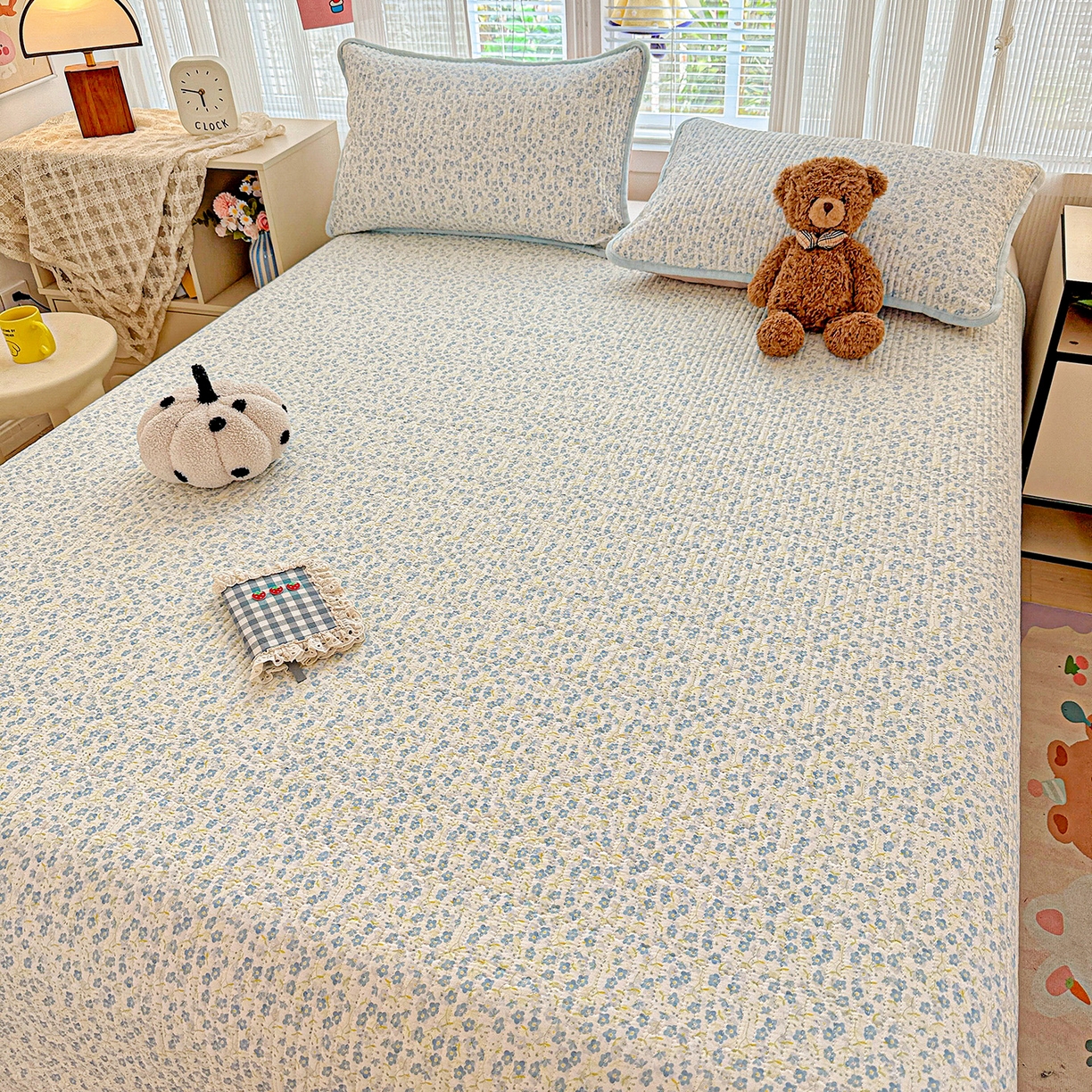 91家纺网 家纺一手货源 找家纺 恒尚居 2025新款全棉牛奶绒床盖四季可用纯棉夹棉床单床褥垫三件套-秋冬款系列三 雪兰【A纯棉-B牛奶绒】