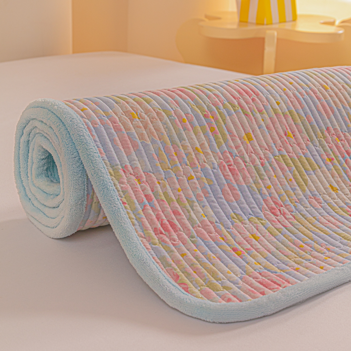 91家纺网 家纺一手货源 找家纺 恒尚居 2025新款全棉牛奶绒床盖四季可用纯棉夹棉床单床褥垫三件套-秋冬款系列三 梦幻【A纯棉-B牛奶绒】