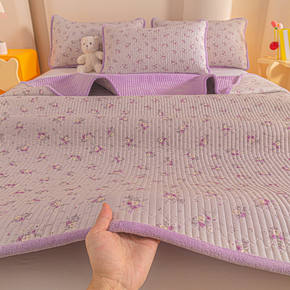 91家纺网 家纺一手货源 找家纺 恒尚居 2025新款全棉牛奶绒床盖四季可用纯棉夹棉床单床褥垫三件套-秋冬款系列三 玉妃【A纯棉-B牛奶绒】