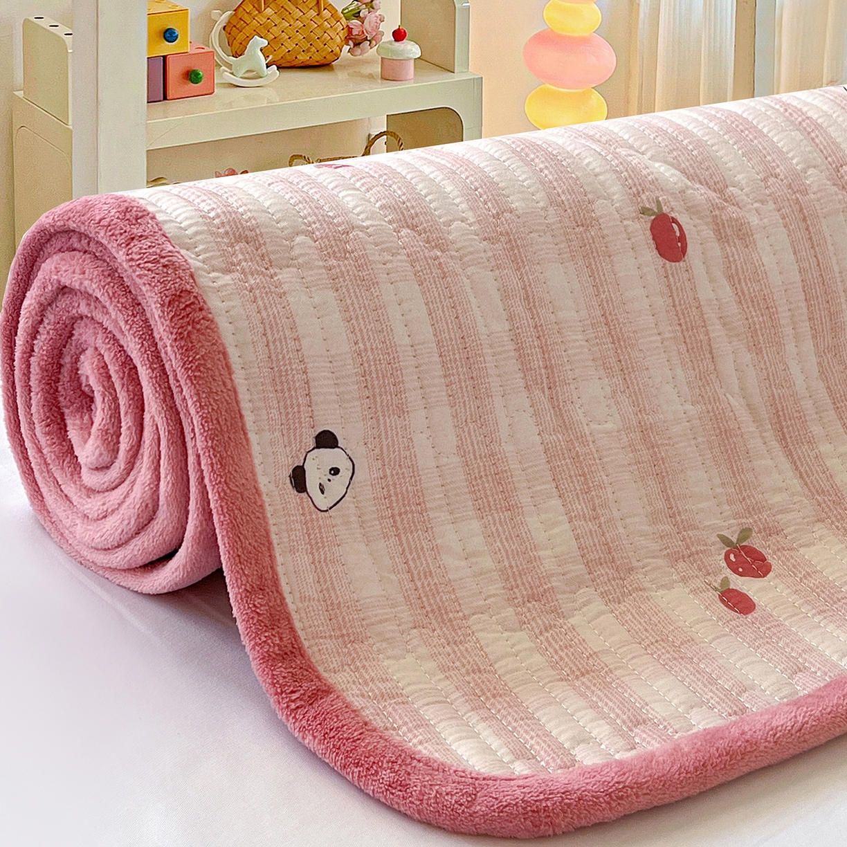 91家纺网 家纺一手货源 找家纺 恒尚居 2025新款全棉牛奶绒床盖四季可用纯棉夹棉床单床褥垫三件套-秋冬款系列三 小欢喜【A纯棉-B牛奶绒】