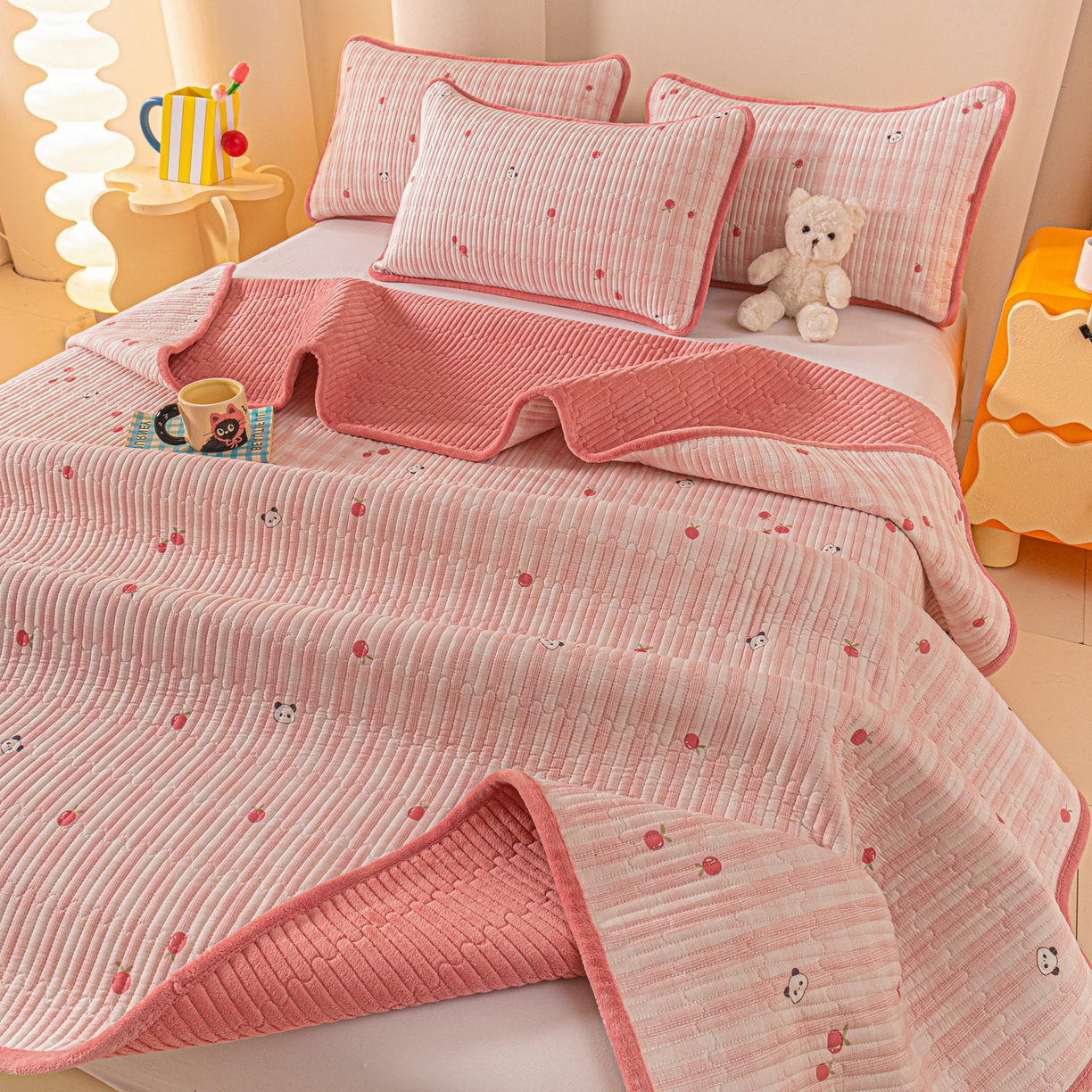 91家纺网 家纺一手货源 找家纺 恒尚居 2025新款全棉牛奶绒床盖四季可用纯棉夹棉床单床褥垫三件套-秋冬款系列三 小欢喜【A纯棉-B牛奶绒】