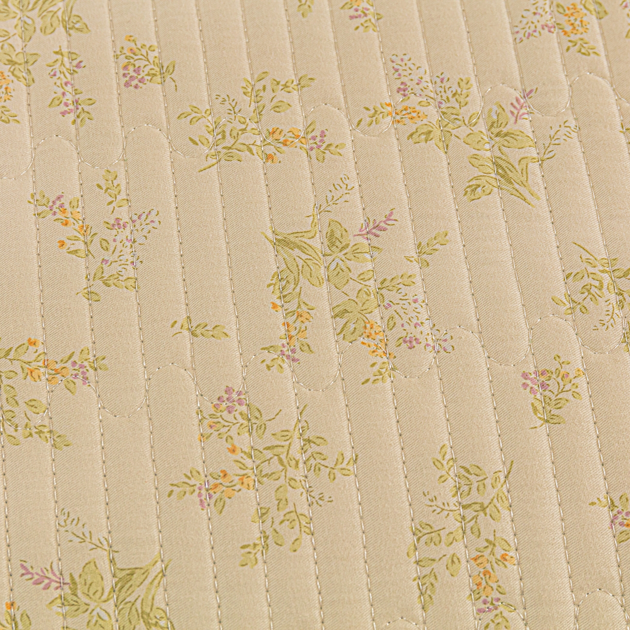 91家纺网 家纺一手货源 找家纺 恒尚居 2025新款全棉牛奶绒床盖四季可用纯棉夹棉床单床褥垫三件套-秋冬款系列三 香草园【A纯棉-B牛奶绒】