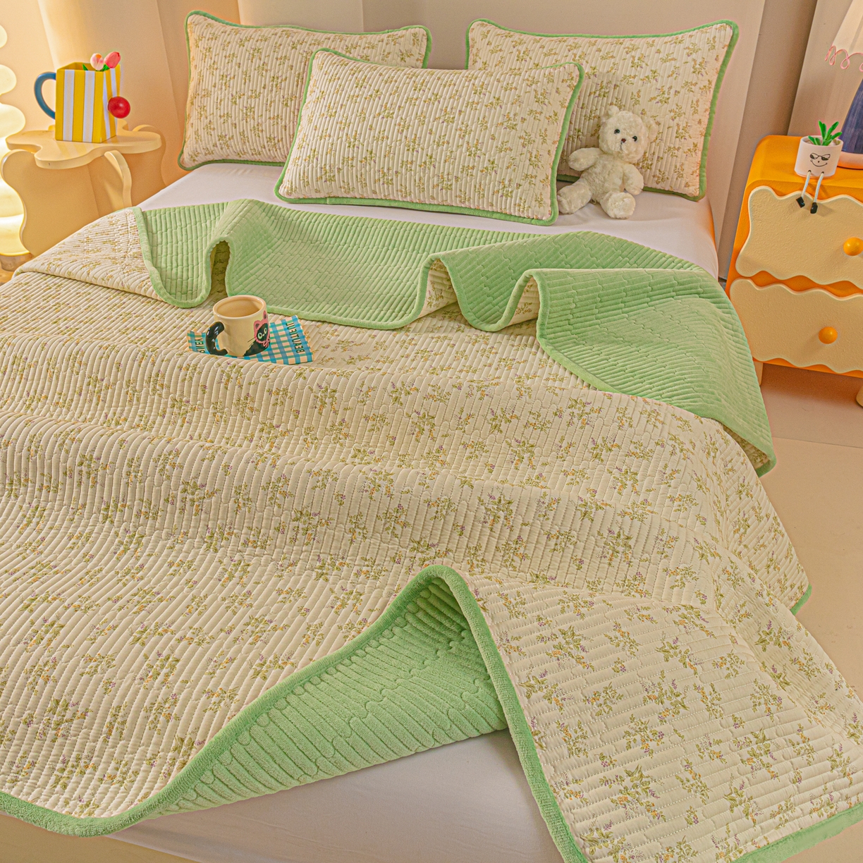 91家纺网 家纺一手货源 找家纺 恒尚居 2025新款全棉牛奶绒床盖四季可用纯棉夹棉床单床褥垫三件套-秋冬款系列三 香草园【A纯棉-B牛奶绒】