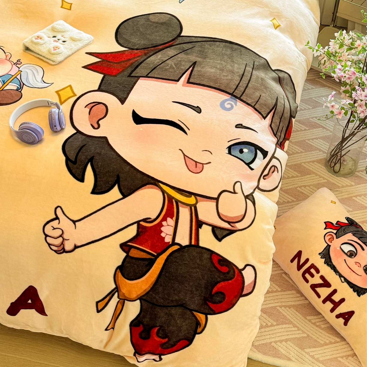 91家纺网 家纺一手货源 找家纺 馨语家居 2025新款直播热款高克重保暖卡通牛奶绒印花四件套 少年哪吒