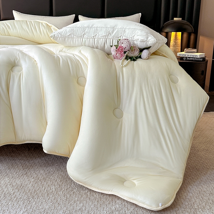 91家纺网 家纺一手货源 找家纺 2025新款tiktok跨境电商爆款针织棉被子外贸供货 米白