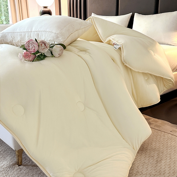 91家纺网 家纺一手货源 找家纺 2025新款tiktok跨境电商爆款针织棉被子外贸供货 米白