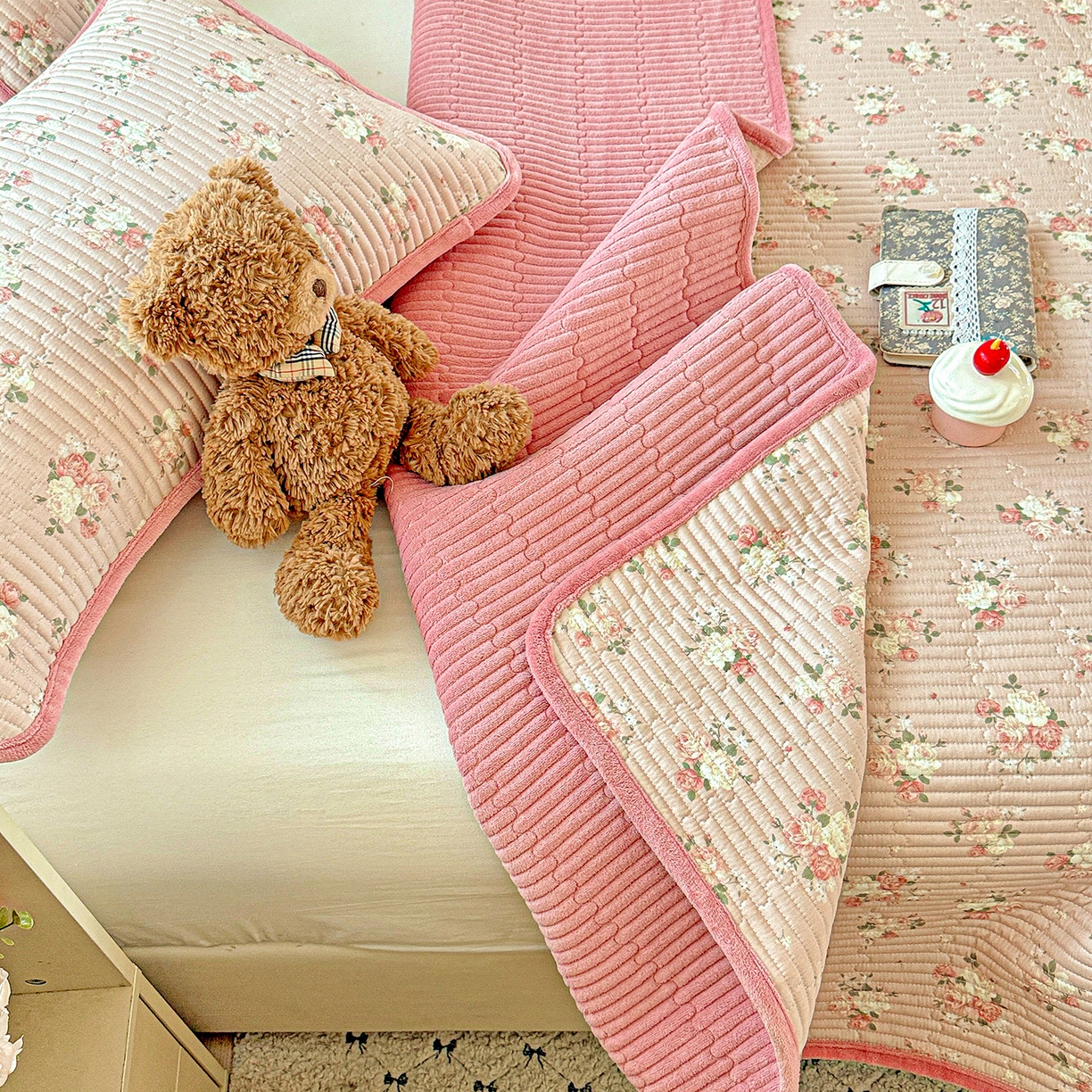 91家纺网 家纺一手货源 找家纺 恒尚居 2025新款全棉牛奶绒床盖四季可用纯棉夹棉床单床褥垫三件套-秋冬款系列三 晚庭粉【A纯棉-B牛奶绒】