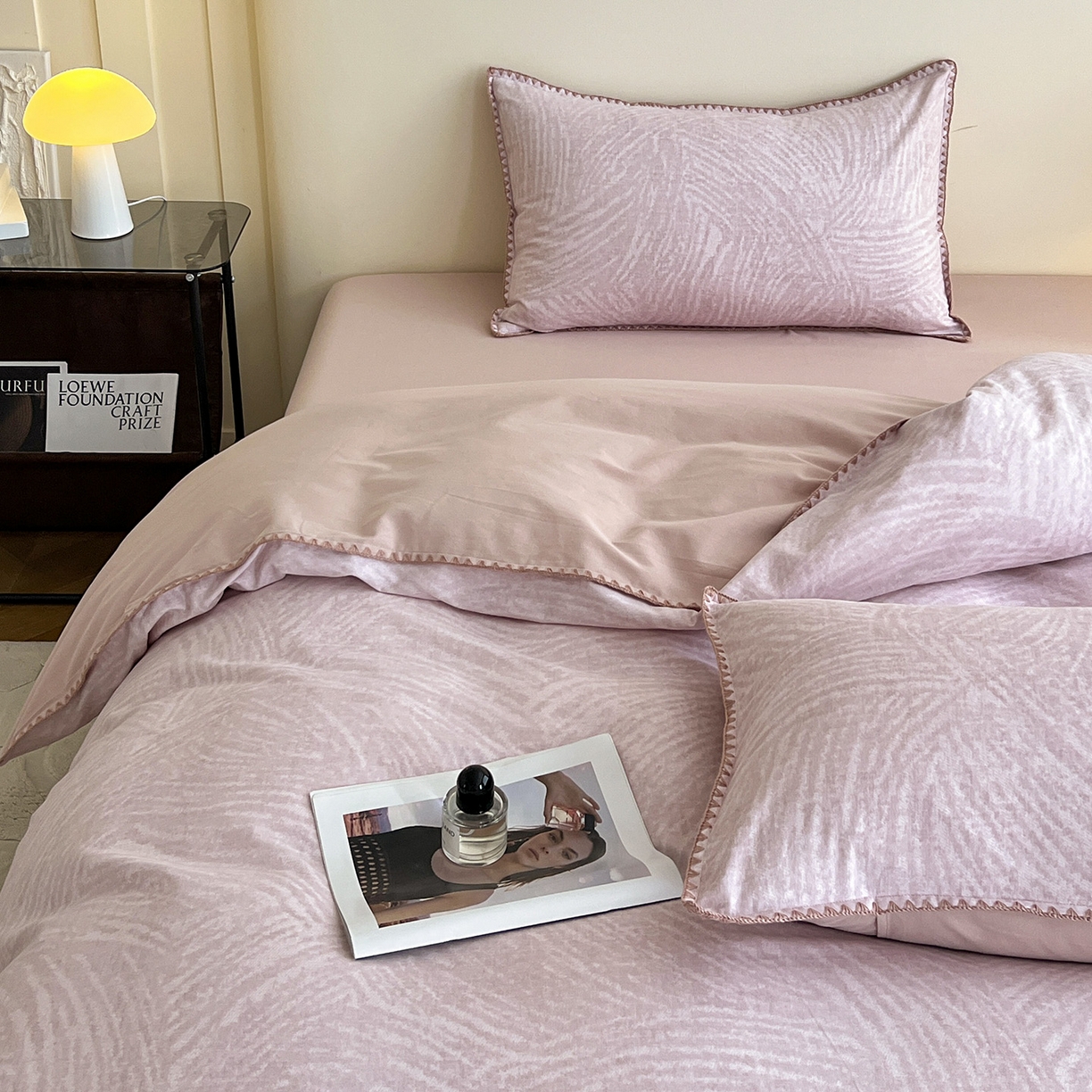 91家纺网 家纺一手货源 找家纺 静家居-简约原创家纺 2025新款全棉简约磨毛贝壳边四件套 布兰卡(粉)