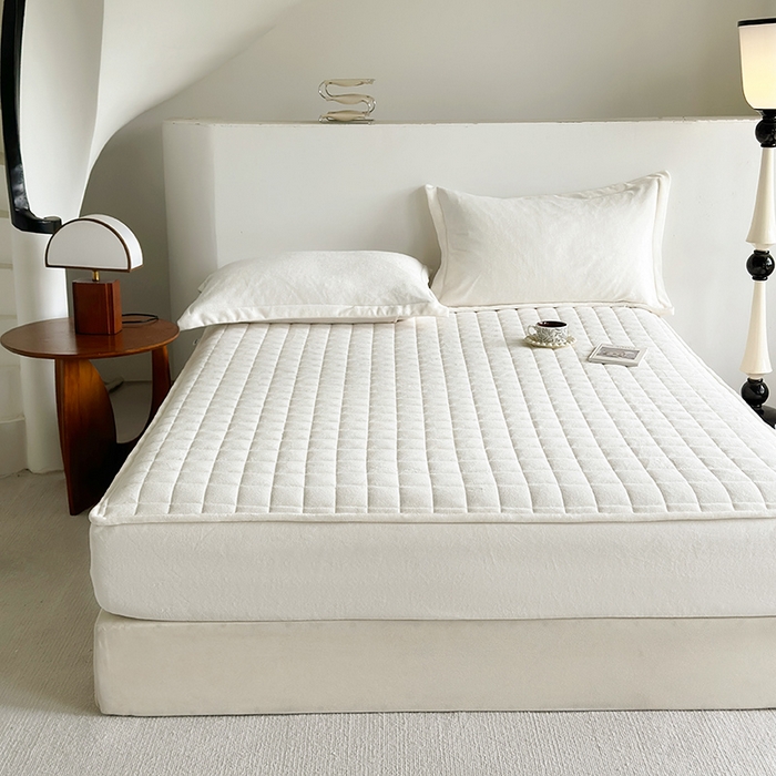 91家纺网 家纺一手货源 找家纺 （总）寝柔家纺 2025新款冬季纯色消光加厚牛奶绒夹棉床笠