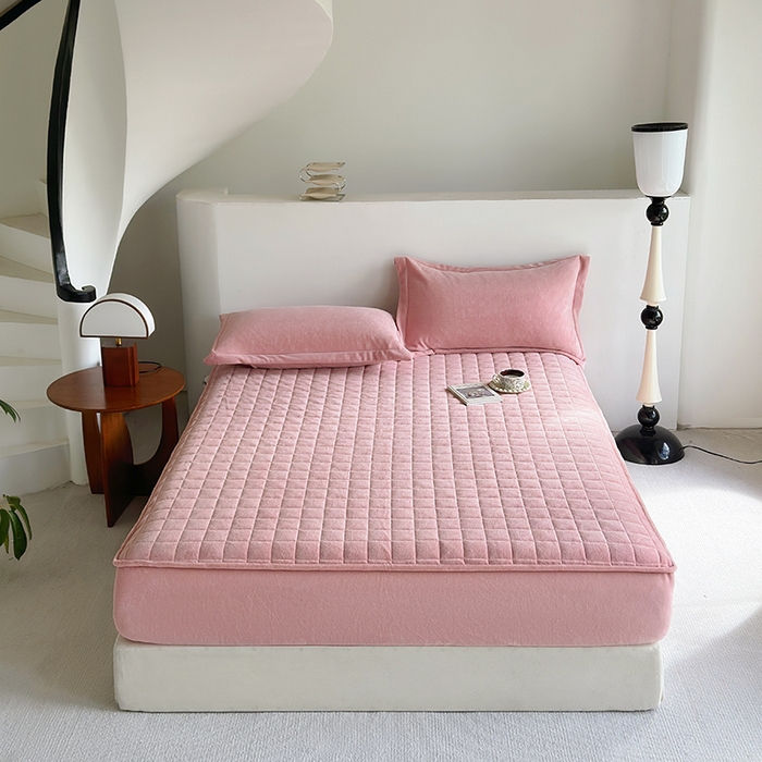 91家纺网 家纺一手货源 找家纺 （总）寝柔家纺 2025新款冬季纯色消光加厚牛奶绒夹棉床笠