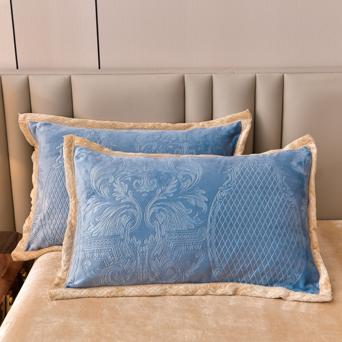 91家纺网 家纺一手货源 找家纺 星窝 2025新款高克重直播爆款纯色欧式雕花绒牛奶绒四件套 富贵花开蓝