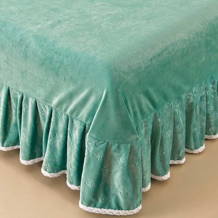 91家纺网 家纺一手货源 找家纺 星窝 2025新款高克重直播爆款纯色欧式雕花绒牛奶绒四件套 富贵花开绿