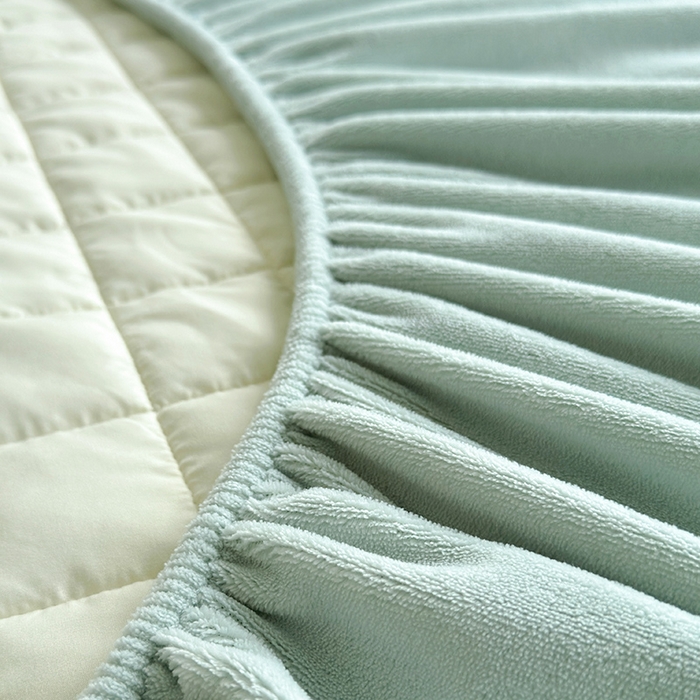 91家纺网 家纺一手货源 找家纺 寝柔家纺 2025新款冬季纯色消光加厚牛奶绒夹棉床笠 绿色