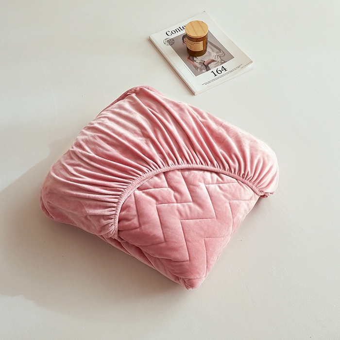 91家纺网 家纺一手货源 找家纺 寝柔家纺 2025新款秋冬超柔宝宝绒加厚夹棉床笠 豆沙粉