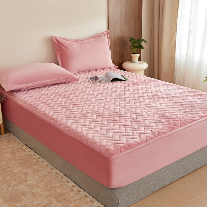 91家纺网 家纺一手货源 找家纺 寝柔家纺 2025新款秋冬超柔宝宝绒加厚夹棉床笠 豆沙粉