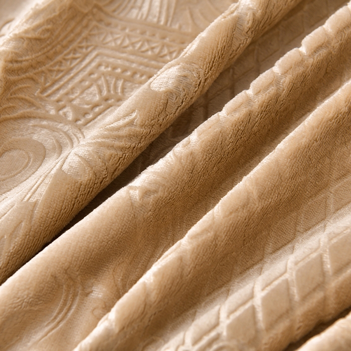 91家纺网 家纺一手货源 找家纺 星窝 2025新款高克重直播爆款纯色欧式雕花绒牛奶绒四件套 富贵花开奶咖